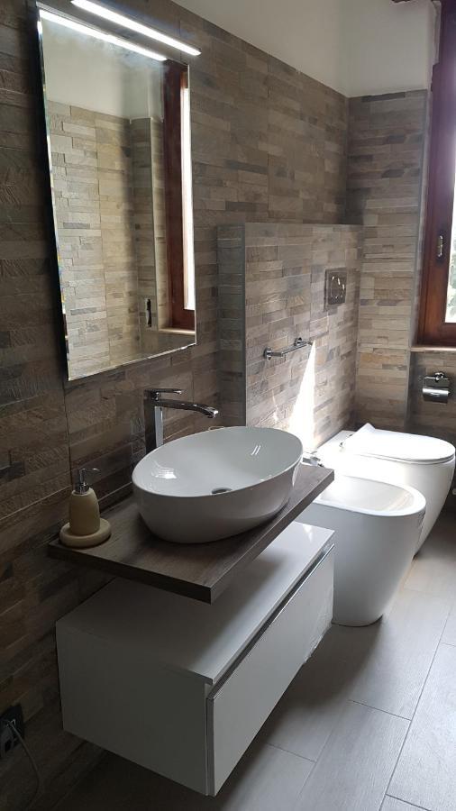 B&B Villa Mirella Casnate Con Bernate Экстерьер фото