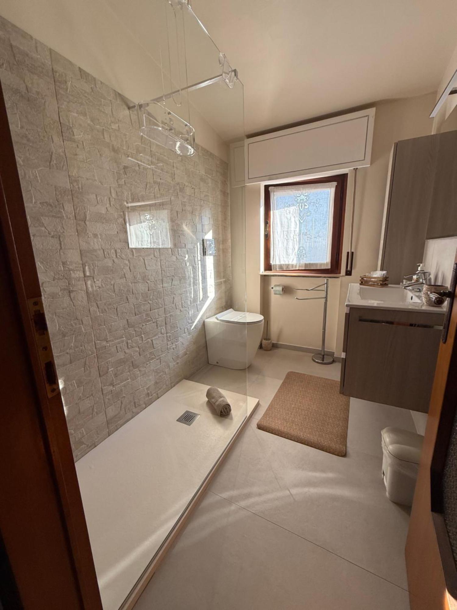 B&B Villa Mirella Casnate Con Bernate Экстерьер фото
